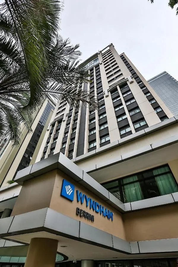 Wyndham Sao Paulo Berrini Hotel